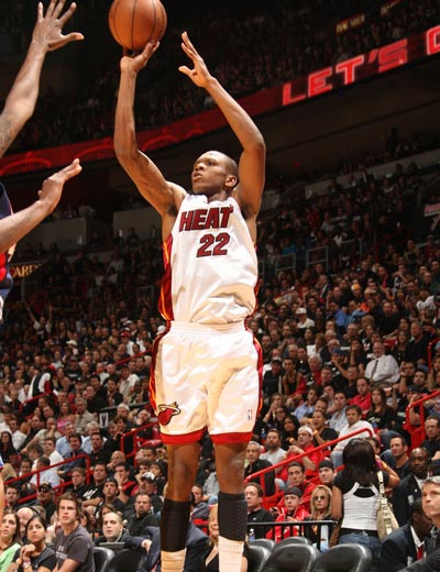 更是对对手 更是对对手