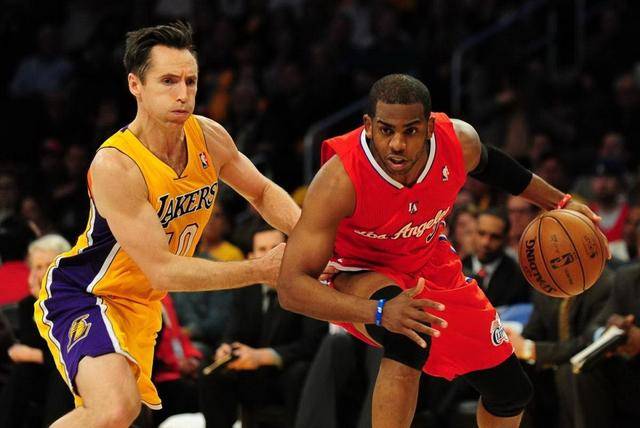 在主场迎来 在主场迎来