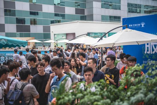 视频回放成 视频回放成